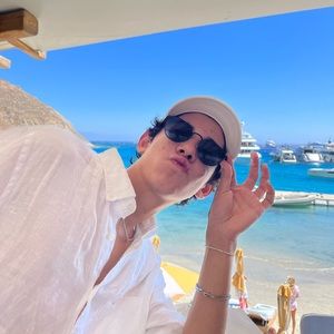 Meet your Posher, Camren